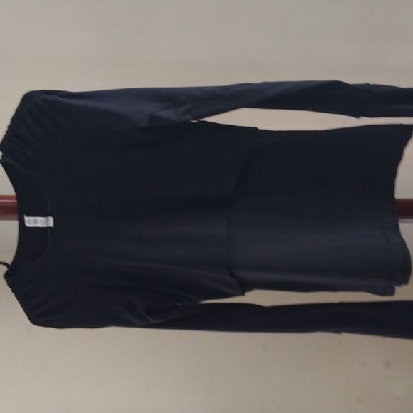 lululemon athletica Tops - Lululemon Athletics Black Long sleeve Top with Fingerhole